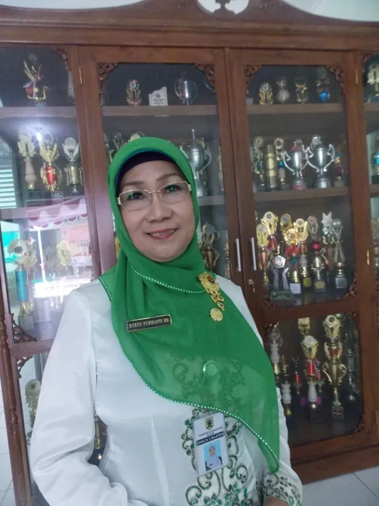 SMA Negeri 3 Klaten Terima Sertifikat ISO-9001:2008